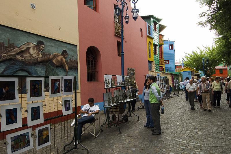 20071201_171431  D2X 4200x2800las.jpg - Typical Caminito street scene, Buenos Aires, Argentina